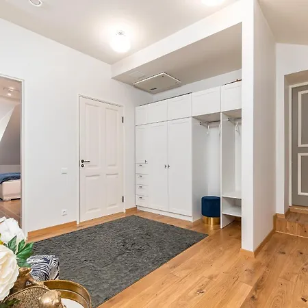 Daire Lossi Old Town *